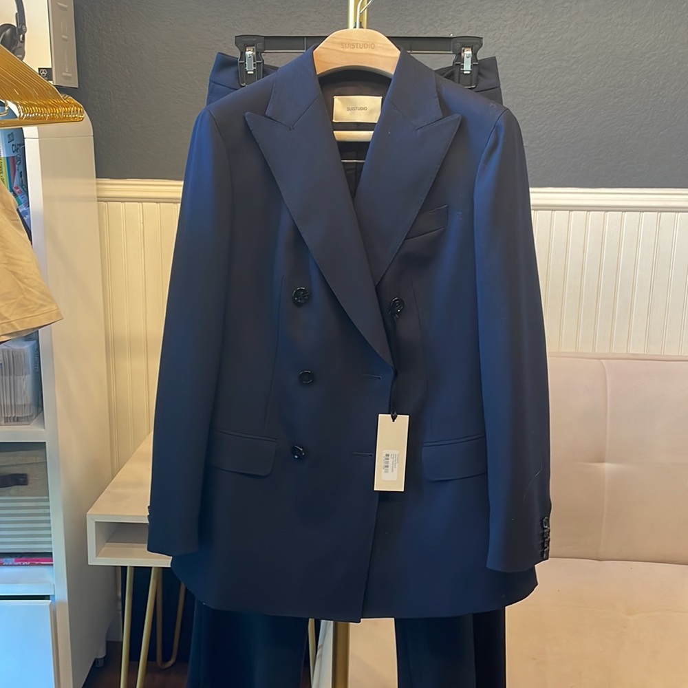 NWT Suistudio Suit set. Robin Flare bottoms and Cameron Double Breasted jacket
